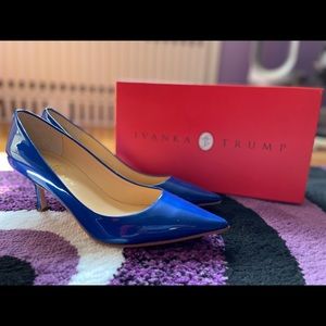 Ivanka Trump Blue Size 8 Heels Never Worn